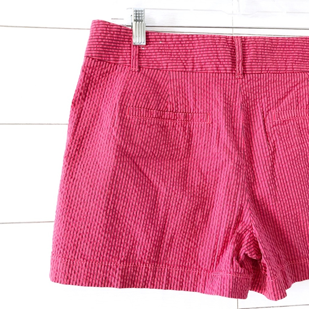 ❌SOLD❌ LOFT Red Blue Striped Seersucker Shorts - Picture 7 of 8